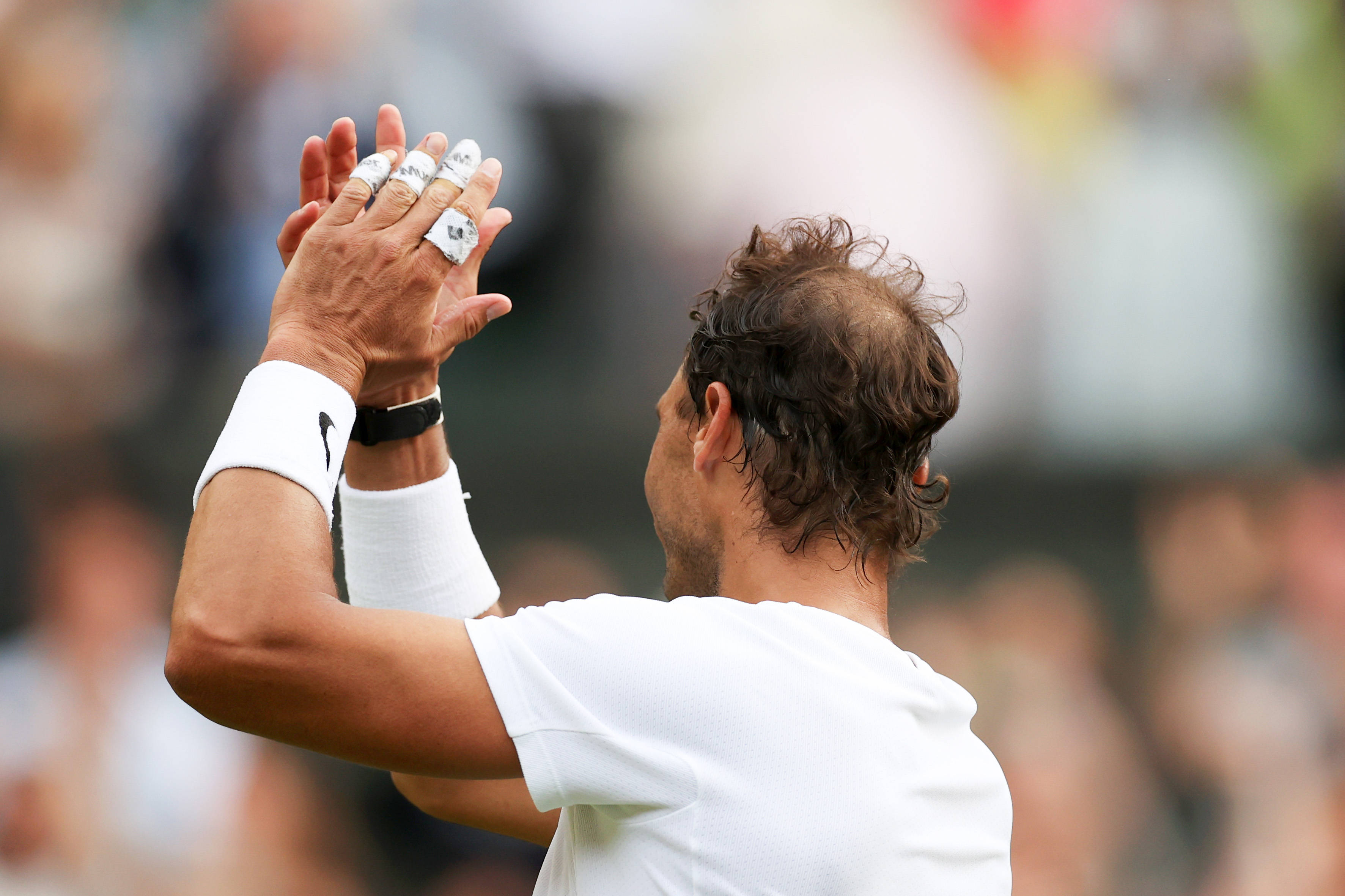 纳达尔回归赛场，挺进下一轮首场状态亮眼，篮网观众沸腾！的简单介绍